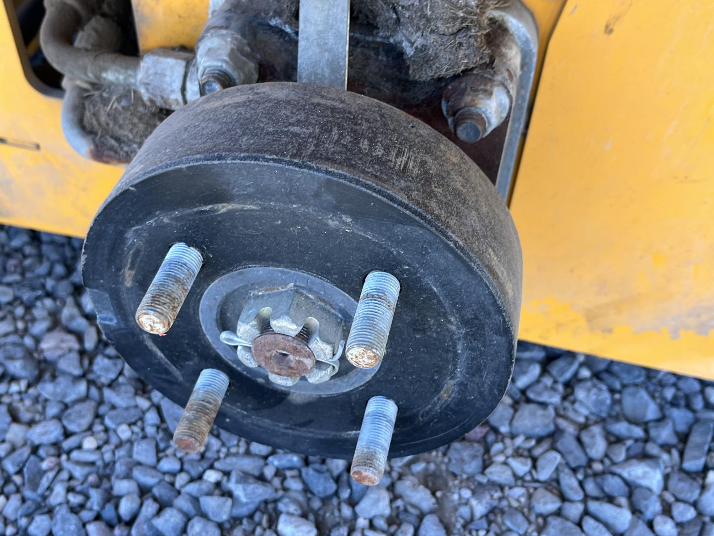 ./imagenes/INVOICE/2019/18030/CORTADORA DE ZACATE CLUB CADET 53A18CSA050 (21).JPG